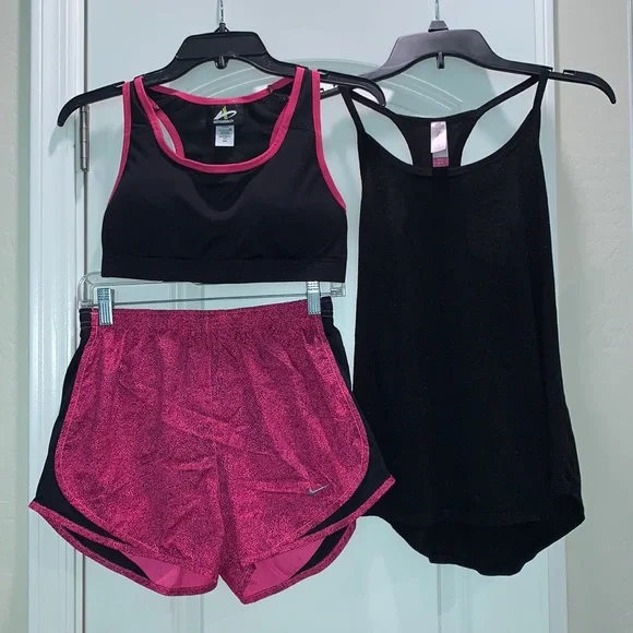 NIKE DRI FIT SIZE SMALL BRAND NEW SUPER CUTE THREE PIECE MATCHING OUTFIT - Picture 1 of 16